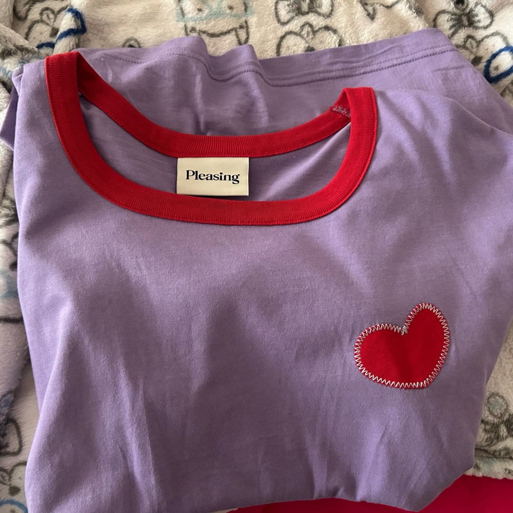 Pleasing Loves You Harry Styles Heart Ringer Tee - Picture 6 of 6